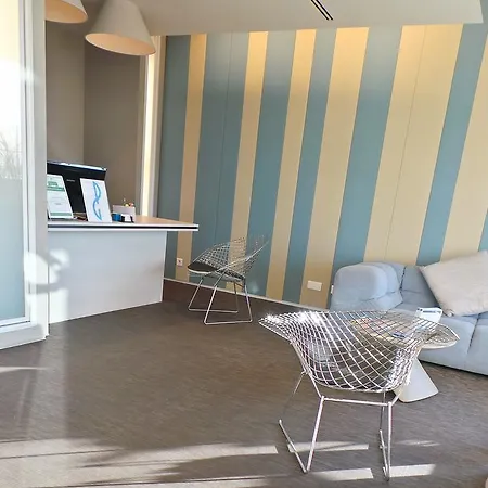 Palm Garavan Ментона