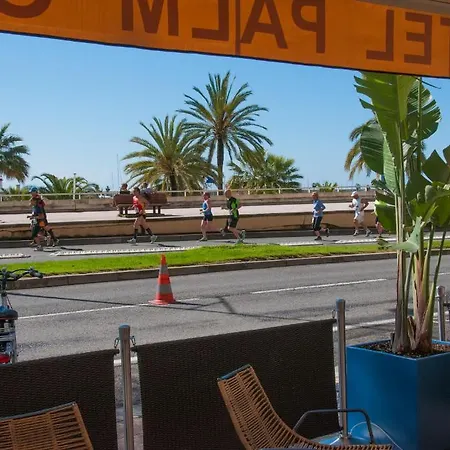 Palm Garavan Hotell Menton