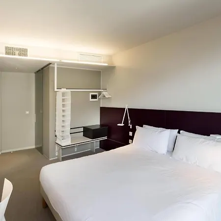 Palm Garavan Hotell 3*