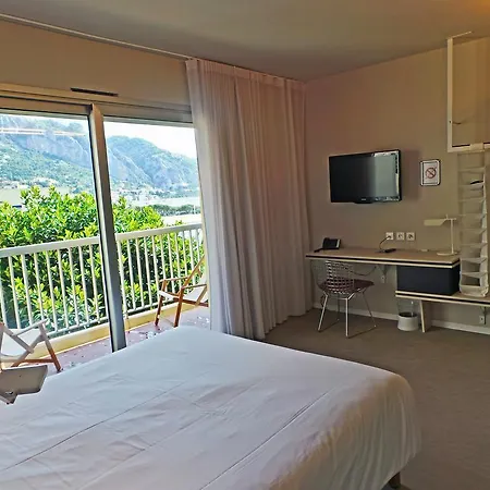 Hotell Palm Garavan 3*