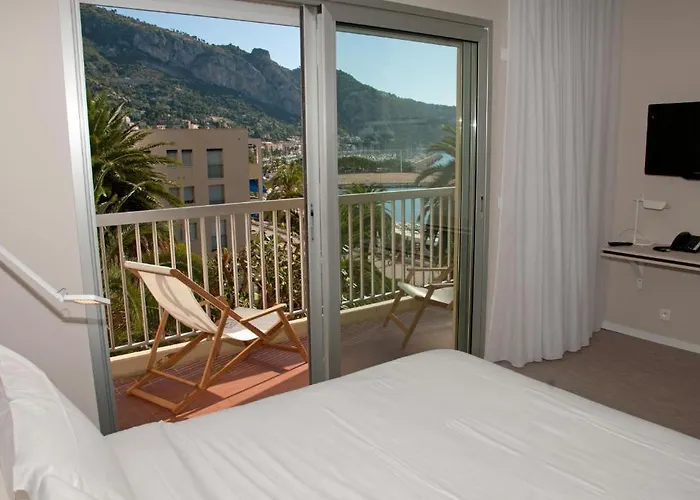 Palm Garavan ホテル 3*